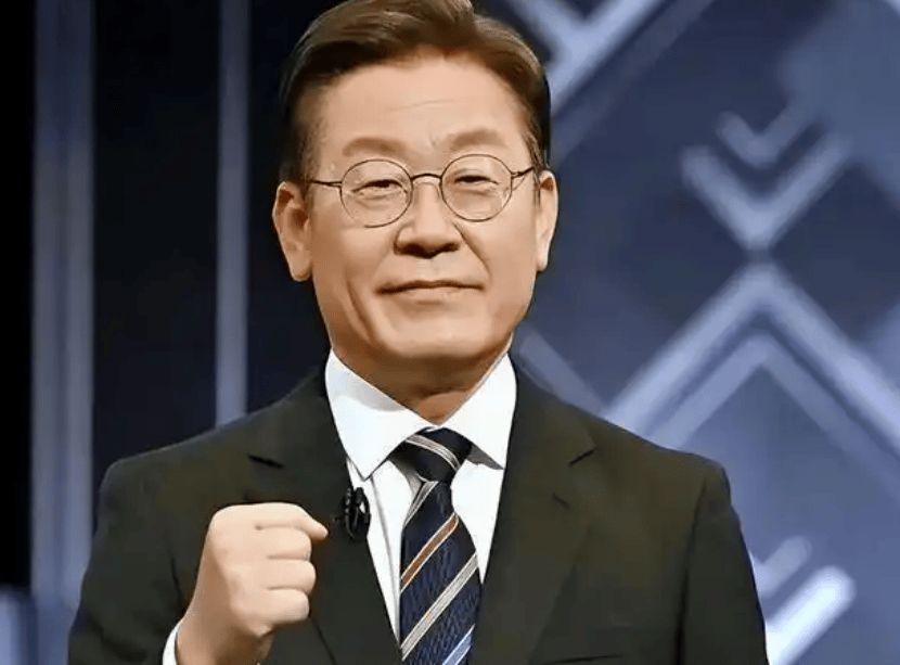 皇冠信用网怎么弄_尹锡悦落了个应得的结局皇冠信用网怎么弄,关键时刻,韩国终于等来“亲华总统”?