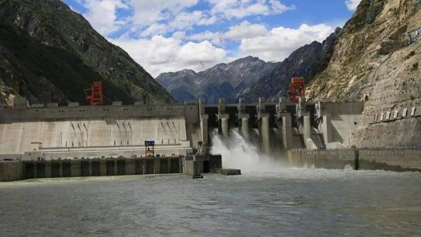 皇冠信用网登1_中方力挺巴基斯坦皇冠信用网登1,王毅警告印度:后果自负!克什米尔冲突再升级,中国呼吁和平解局