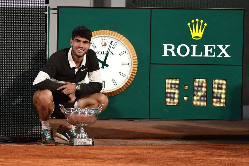 电竞足球平台_阿卡法网大逆转卫冕创纪录电竞足球平台,网坛迎来“辛卡决”的时代