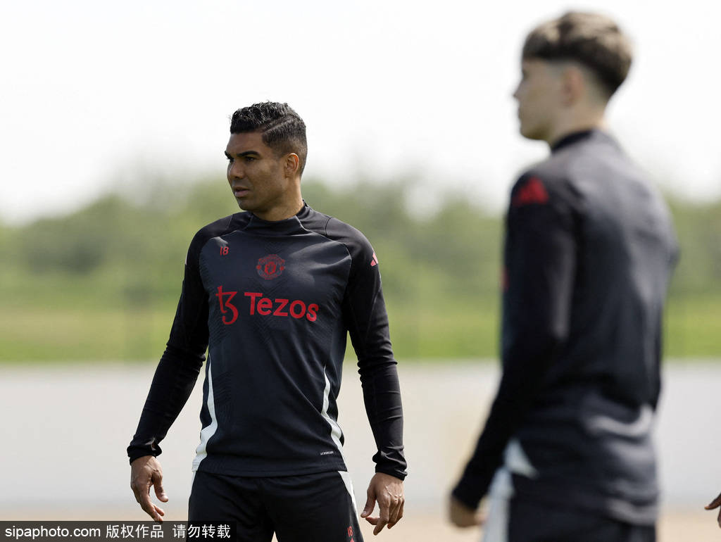 怎么弄皇冠信用网_曼联1.2亿豪购两翼齐飞!阿莫林3-4-3阵型藏玄机怎么弄皇冠信用网,B费“退位”中场?红魔复兴有望!