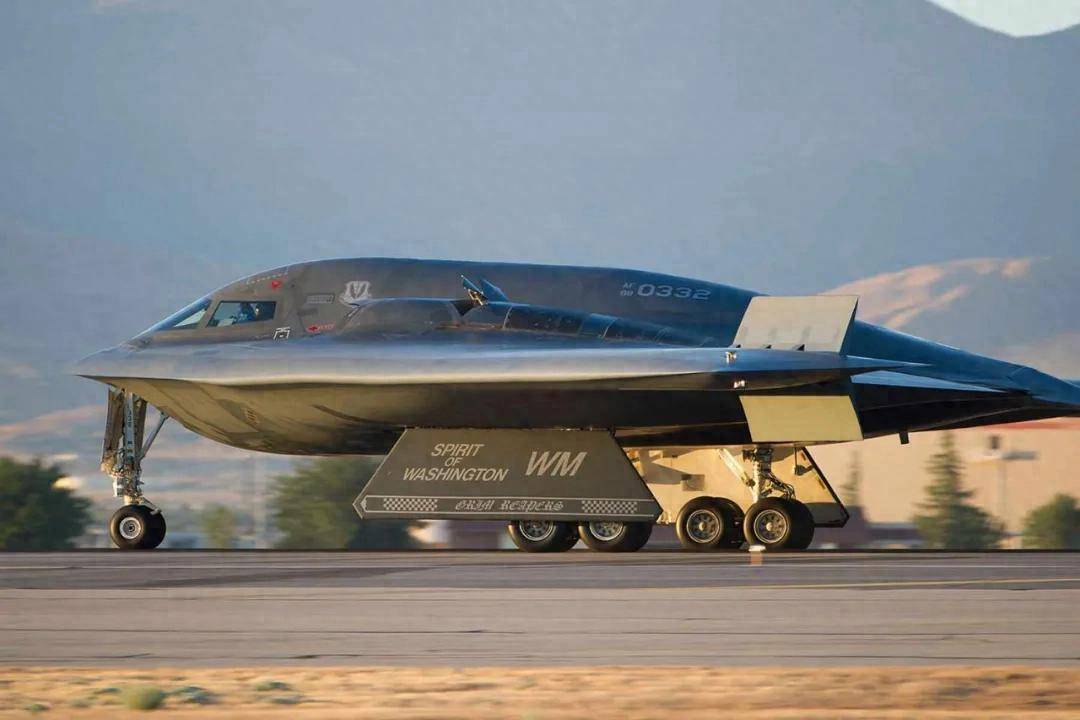 Lyon (Banega) Esports_B-2横穿中国轰炸伊朗Lyon (Banega) Esports,中国雷达没有发现?这是正常人想出来的?