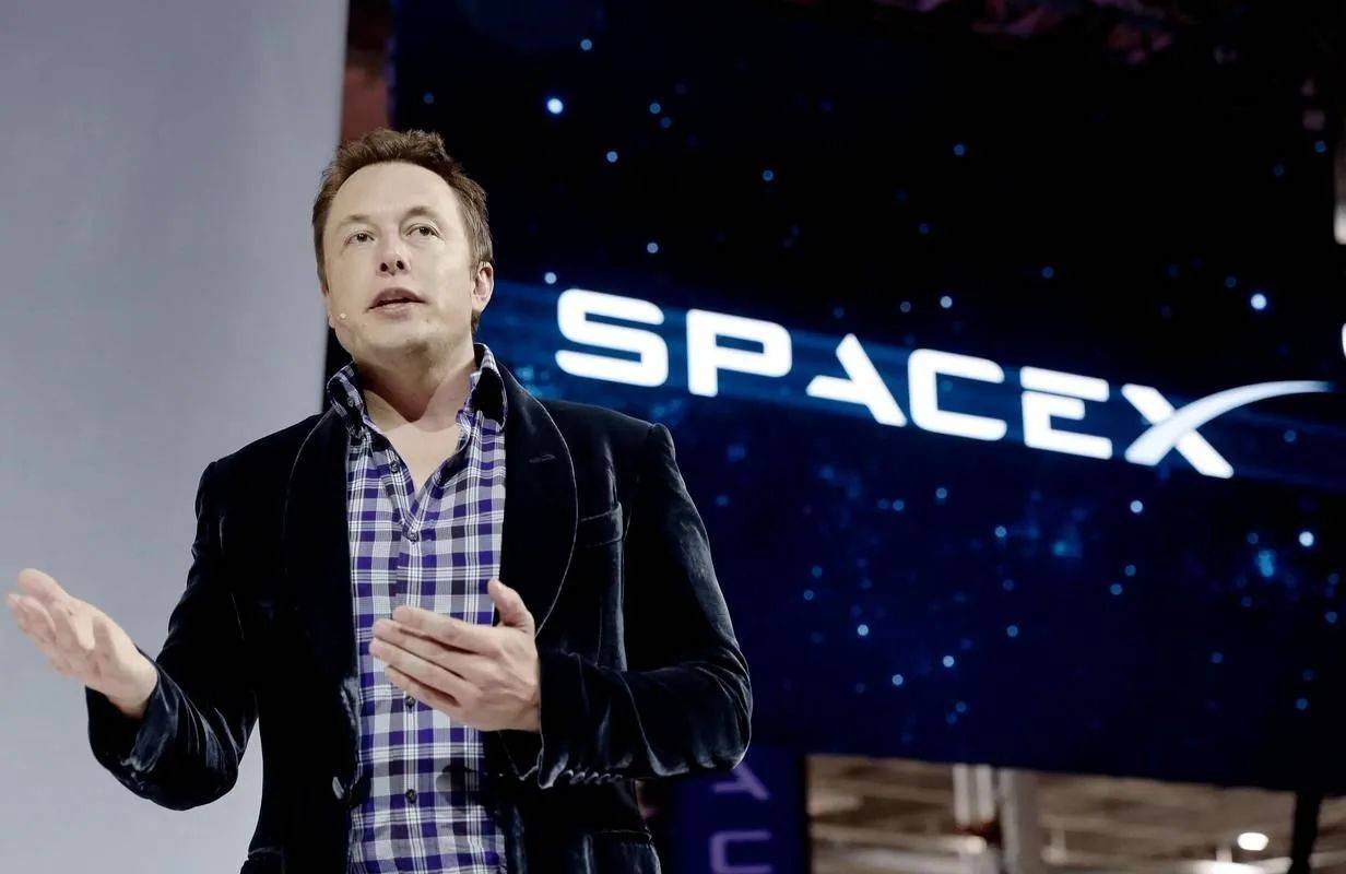 德国足球联赛
_马斯克遭晴天霹雳?等不到党纲公布可能就被驱逐德国足球联赛
,美开始“内讧”