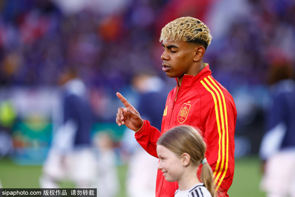 韩国 v 日本比賽_亚马尔：世界杯强敌太多 若在决赛遭遇中国队也会很困难