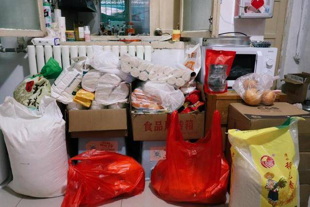 买球的正规网站_郑刚和买球的正规网站他的异乡求医者爱心屋：把苦过的“甜”给更多人