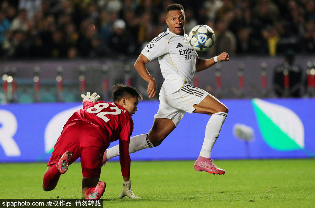 皇冠信用怎么弄_锋霸隔空PK皇冠信用怎么弄!凯恩连场双响新赛季9场17球 姆巴佩9场13球