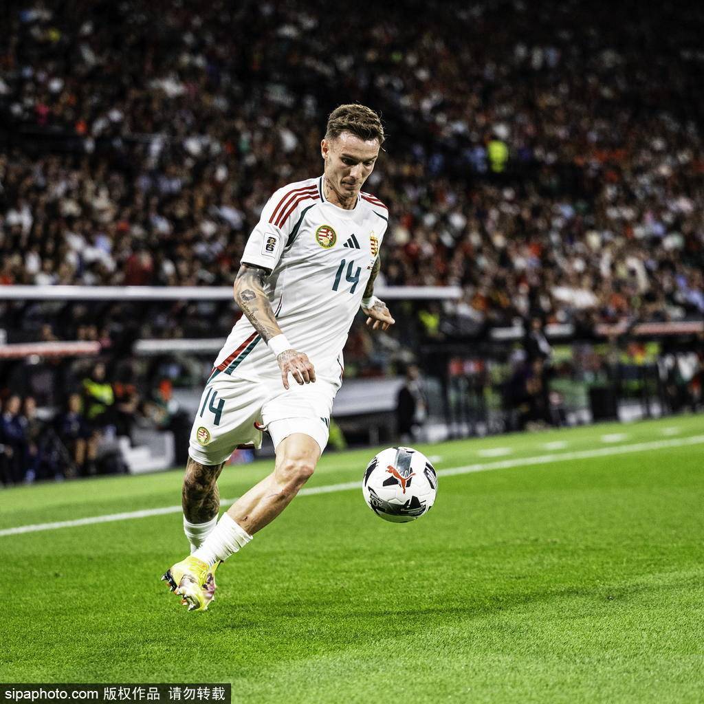 皇冠信用盘注册开户
_世预赛-C罗双响独享射手王索博绝平 葡萄牙2-2匈牙利