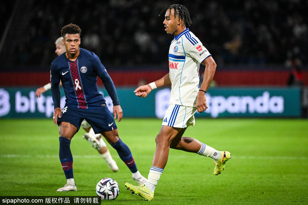 皇冠信用網出租
_进球大战皇冠信用網出租
!法甲-巴尔科拉破门 巴黎连追2球3-3斯特拉斯堡