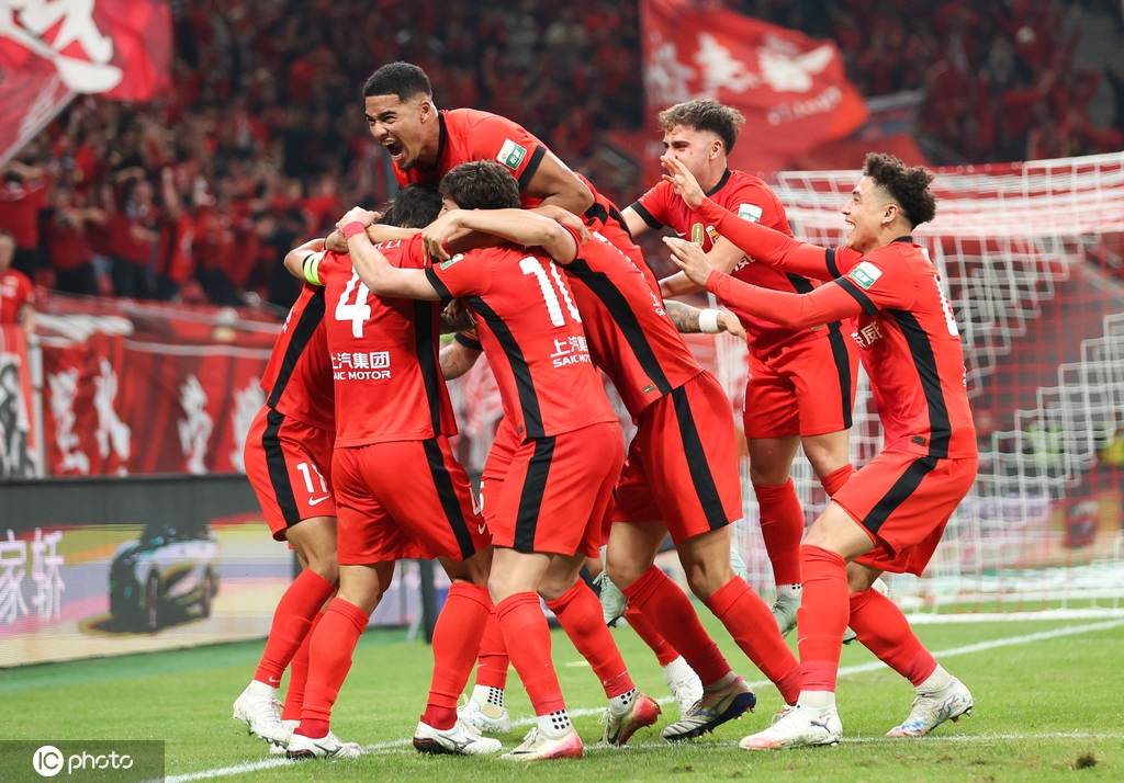 皇冠信用网开户
_冲刺皇冠信用网开户
!中超-对手乌龙+两世界波 海港3-0浙江最快今晚夺冠