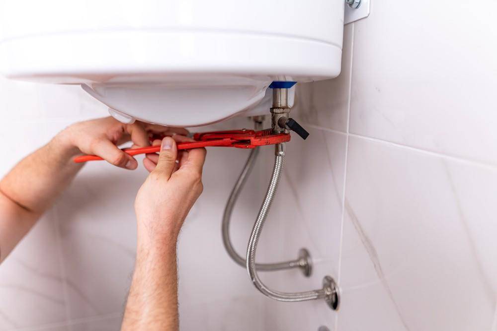 皇冠信用盘足球代理
_男子将热水器钢管通电致妻子洗澡时触电身亡 皇冠信用盘足球代理
,14岁女儿致信法院为父求情 终被判无期,判决书体现“司法温度”