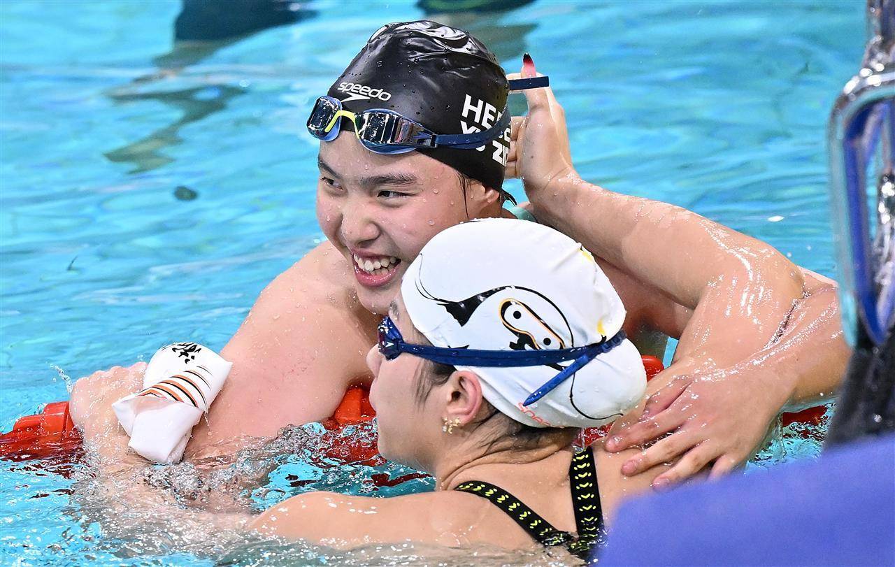 皇冠信用網_13岁“小孩姐”于子迪十五运会破13年亚洲纪录皇冠信用網，成泳坛最年轻亚洲纪录保持者