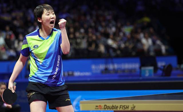 皇冠信用开户
_再次与女单冠军擦肩皇冠信用开户
,孙颖莎难掩失落,王曼昱说“彼此更强了” 道尽英雄相惜