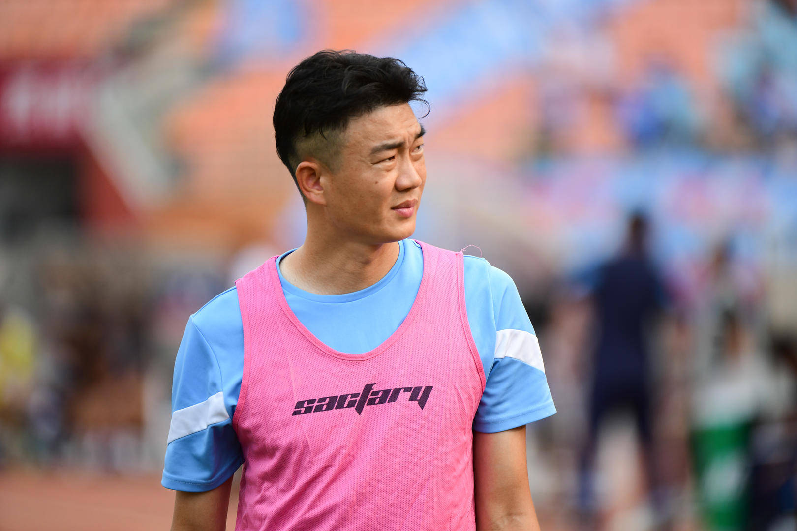 皇冠信用网在线开户
_体育博主李平康:前国脚戴琳欠球迷钱不还皇冠信用网在线开户
,还辱骂对方 该球迷至今仍在病危中