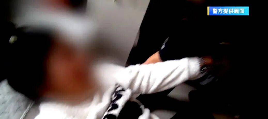 皇冠信用登2代理网址_9岁男孩因作业“气晕”妈妈!之后临危不乱报警求助皇冠信用登2代理网址,给民警“导航”又堪称“模范操作”……