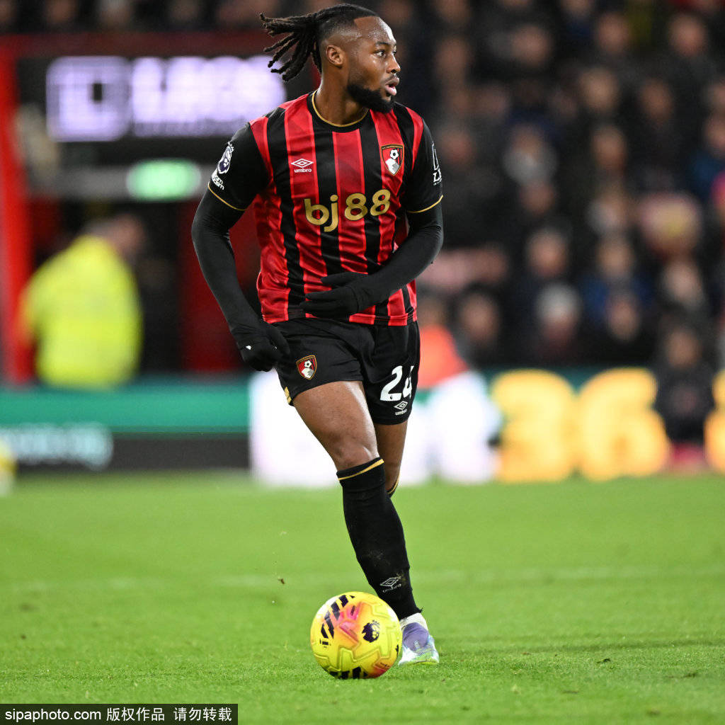 皇冠信用网登2代理_曼城冬窗引援计划揭秘:塞梅尼奥即将加盟皇冠信用网登2代理,赖因德斯轮换人选成焦点