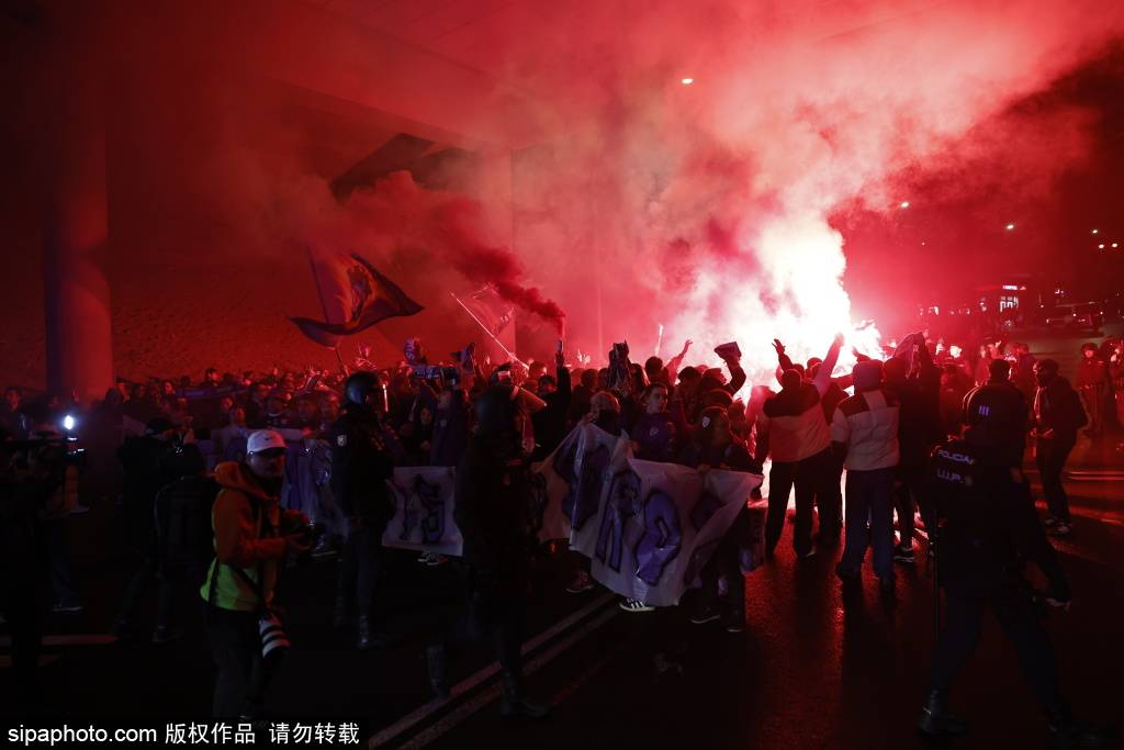 皇冠信用网登1,登2,登3出租_全员爆发!一场5-0完胜皇冠信用网登1,登2,登3出租,巴萨昂首晋级决赛,剑指西超杯冠军