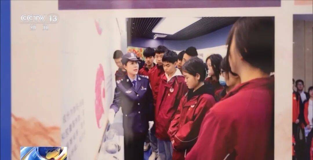 皇冠信用盘注册
_女警徒手夺刀皇冠信用盘注册
,脸上缝30多针:后怕但不后悔