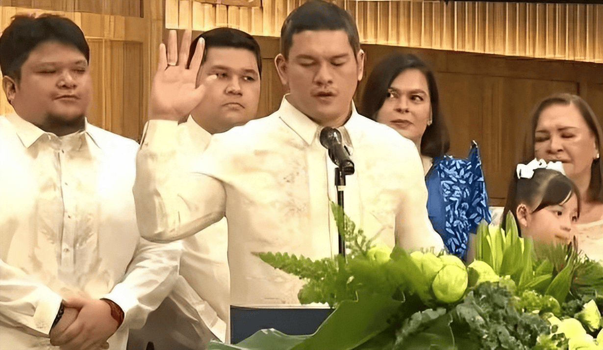 皇冠hga035客户端_菲律宾政坛变天？马科斯被催辞职皇冠hga035客户端，杜特尔特之子担任党总裁